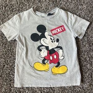 Boys Zara size 6 Mickey Mouse Disney tee shirt